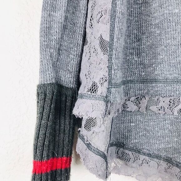 We The Free Gray & Red Thermo Pullover Top Sml - Picture 3 of 6
